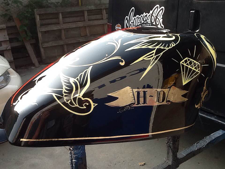 pinstriping